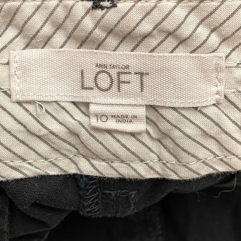 ANN TAYLOR LOFT RIVIERA SHORTS - Picture 4 of 5